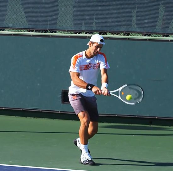 Revers de Novak Djokovic - Frappe de la balle
